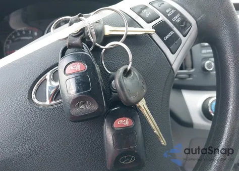 2009 Hyundai Elantra Gls from USA, damaged, VIN KMHDU46D89U791760